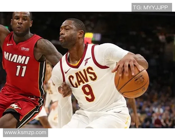 勇士与骑士第三场激战中的三人挡拆战术解析与精彩瞬间回顾